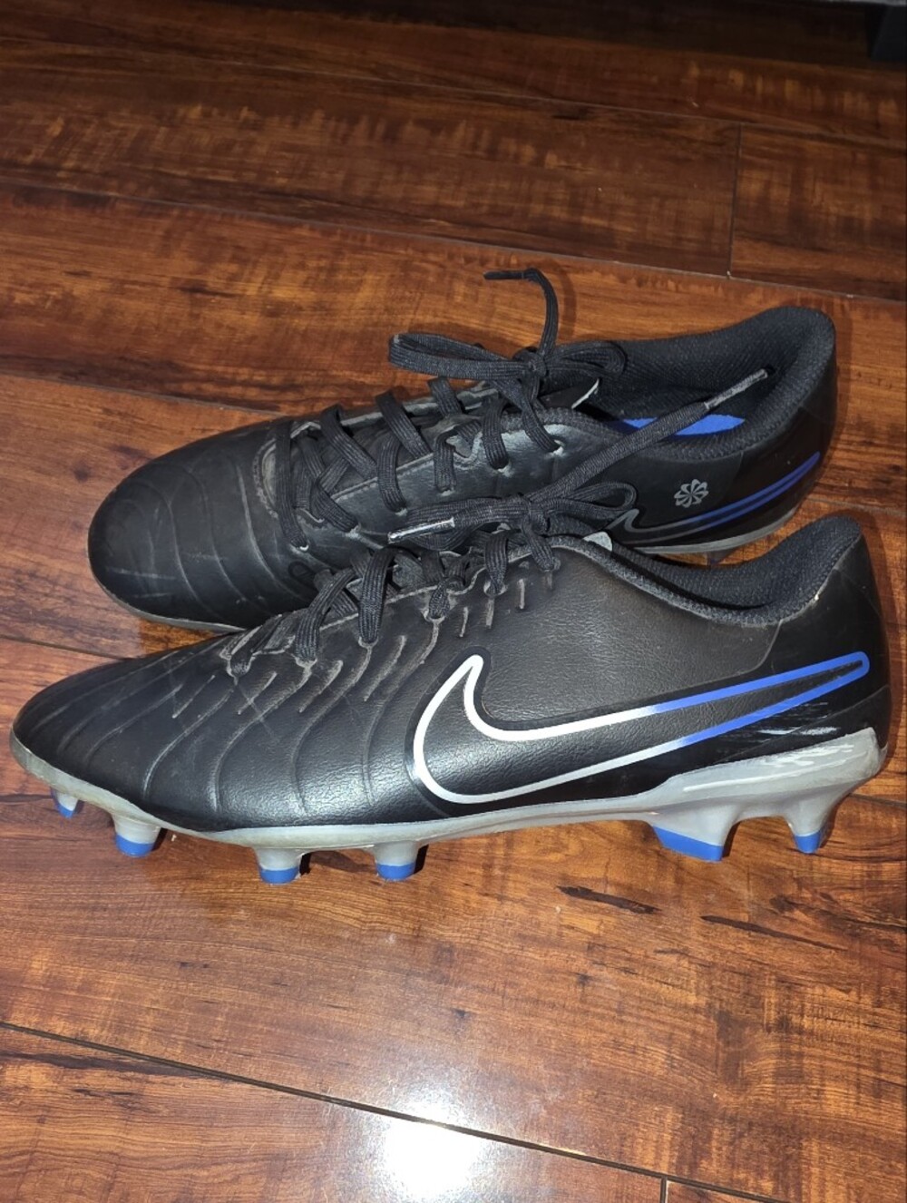 Nike Tiempo Legend 10 Black Men’s Soccer Cleats with Blue Accents